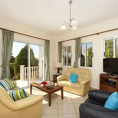 Gardenia By Willa Peja