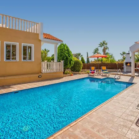 Gardenia By Willa Peja